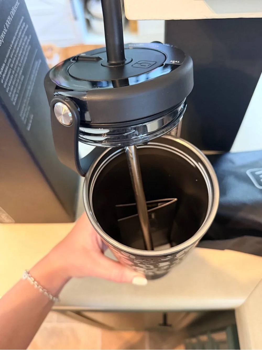 BrüMate Resa 35 oz Tumbler Onyx Leopard NWT | Leakproof | Box & Bag